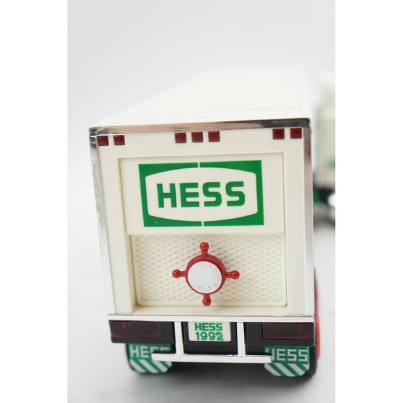 GC 1992 Hess Gasoline Tanker Truck Toy Diecast Metal Collectible - Picture 5 of 7